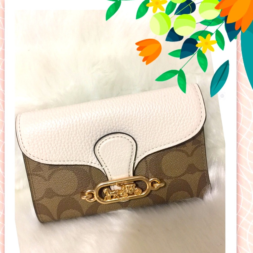 Coach Jade Medium Envelope Wallet - Picture 2 of 13